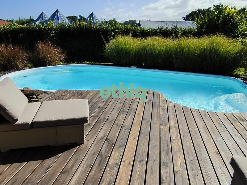 Maison contemporaine - 140 m² - 4 pièces