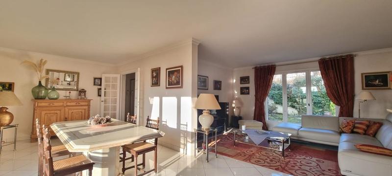 Maison - 170 m² - 7 pièces