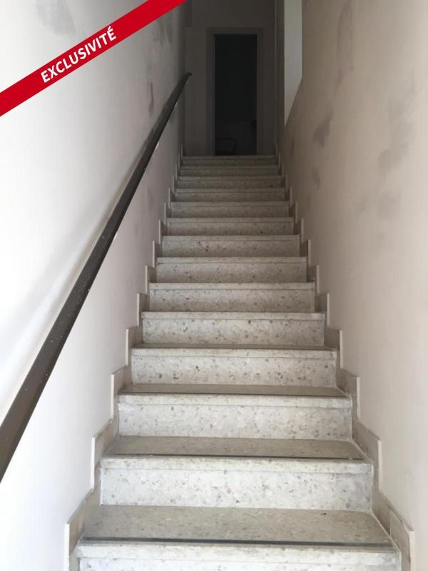 Maison - 200 m² - 8 pièces