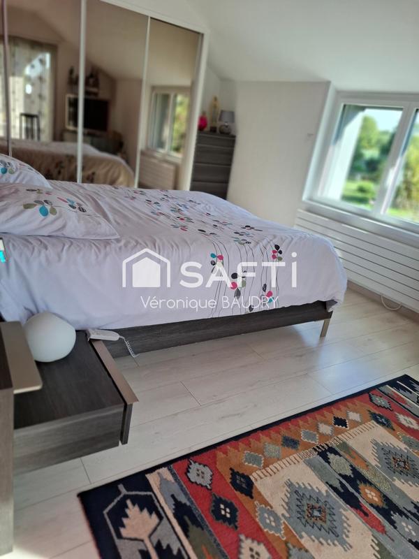 Maison - 200 m² - 6 pièces