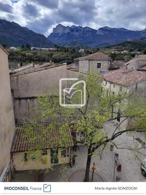 Maison de village - 100 m² - 5 pièces