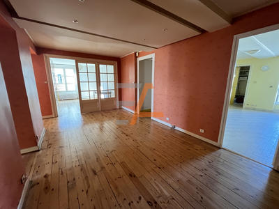 Appartement - 193 m² - 8 pièces