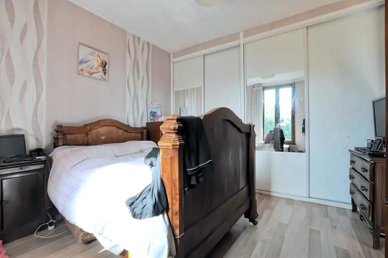 Appartement - 81 m² - 4 pièces