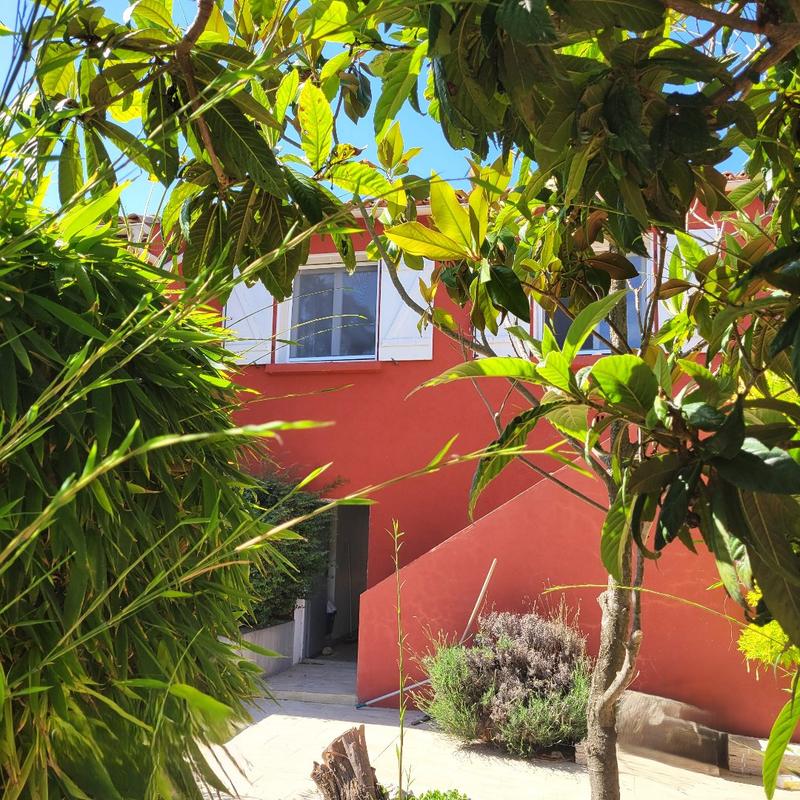 Maison - 300 m² - 10 pièces