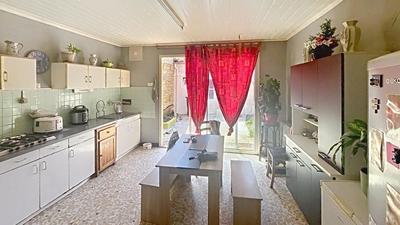 Maison - 104 m² - 4 pièces