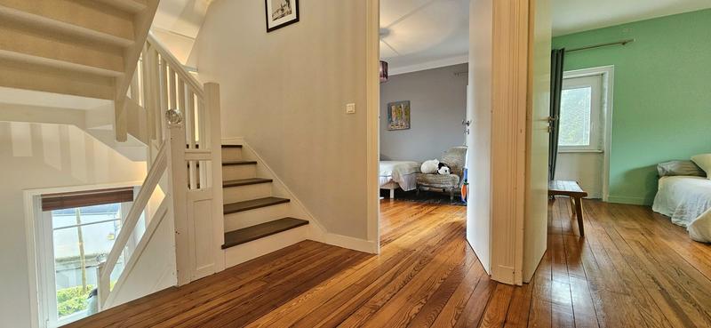 Maison - 174 m² - 7 pièces