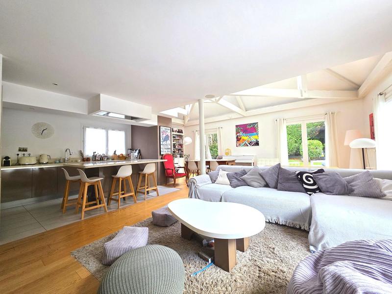 Maison - 148 m² - 6 pièces