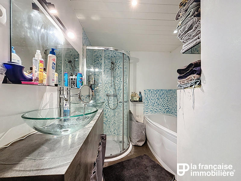 Maison - 102 m² - 4 pièces