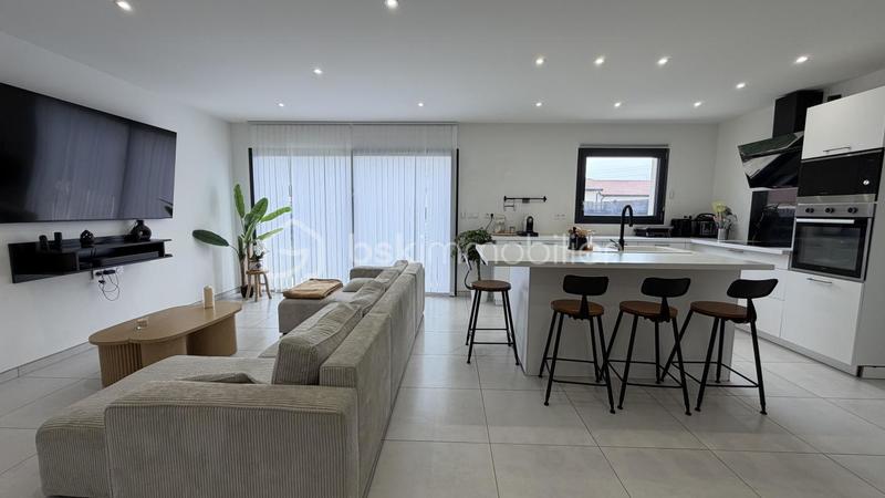 Maison - 100 m² - 4 pièces