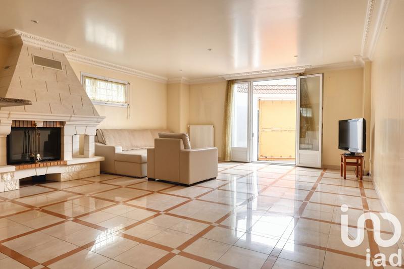 Maison - 178 m² - 6 pièces