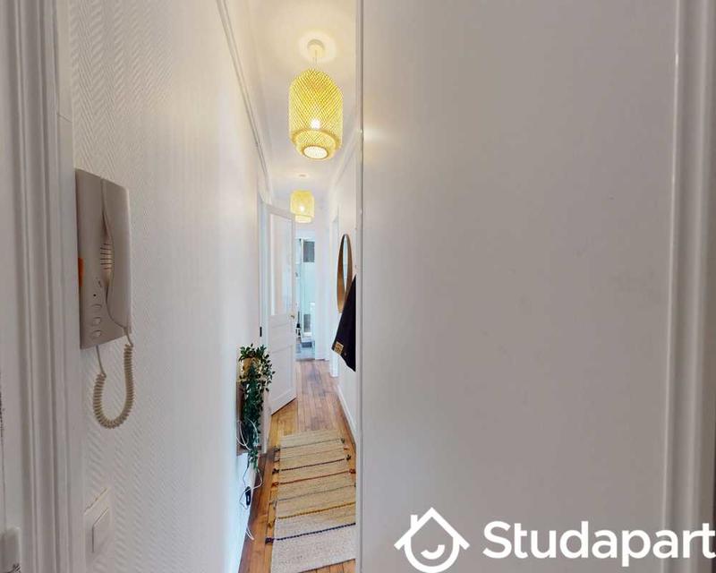 Chambre - 60 m² - 1 pièce