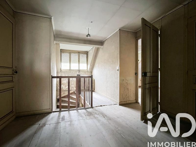 Maison de village - 338 m² - 10 pièces