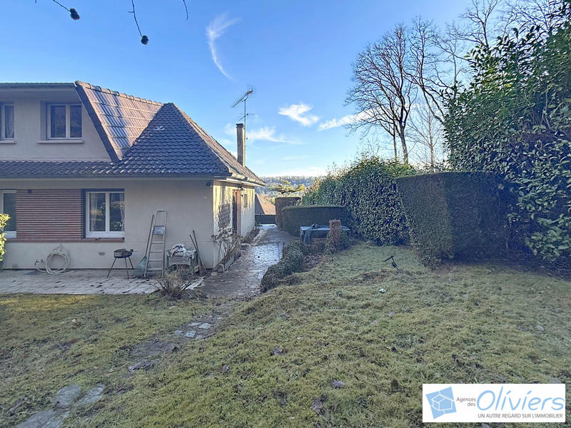 Maison - 110 m² - 6 pièces