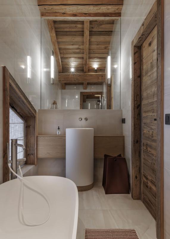 Châlet - 485 m² - 10 pièces