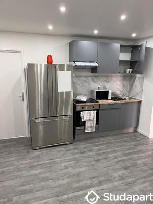 Chambre - 70 m² - 1 pièce