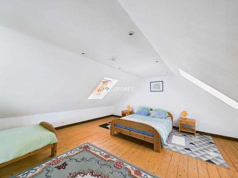 Maison - 669 m² - 18 pièces