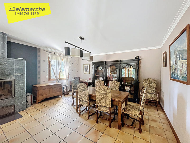 Maison - 257 m² - 8 pièces