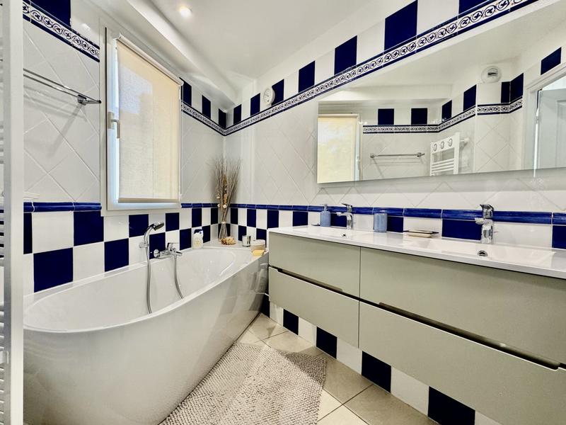 Appartement - 89 m² - 3 pièces