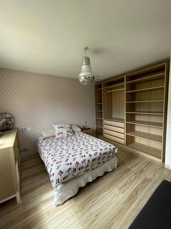 Villa - 190 m² - 6 pièces