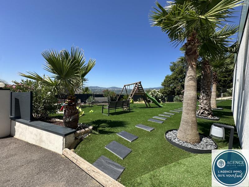 Maison - 200 m² - 6 pièces