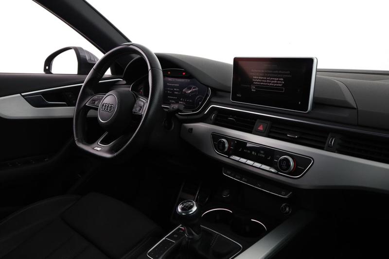 Audi A4 2.0 Tdi s line 150 ch