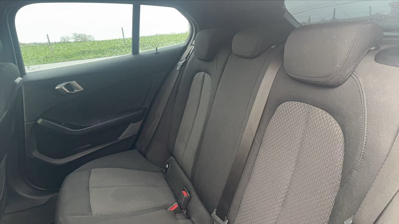 Bmw Série 1 (F40) 116d 116 Dct7 Lounge