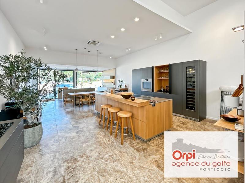 Local commercial - 93 m²