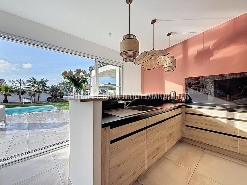 Maison contemporaine - 148 m² - 7 pièces