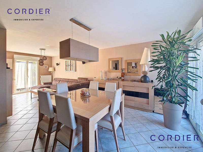 Maison - 114 m² - 5 pièces