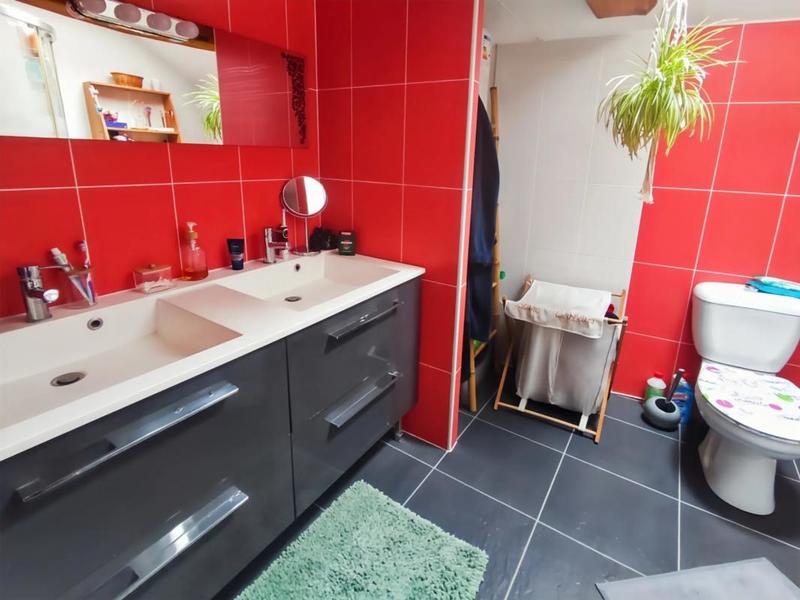 Maison - 185 m² - 6 pièces