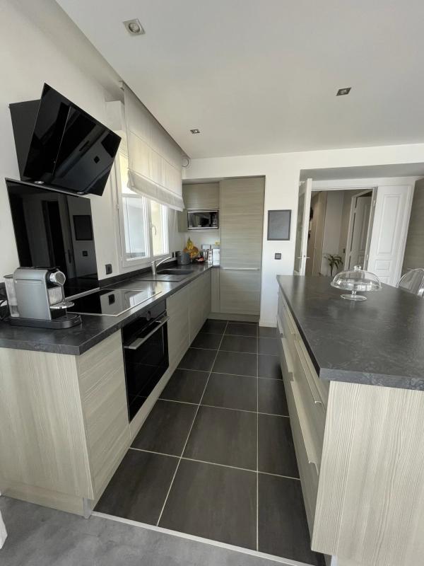 Appartement - 93 m² - 4 pièces