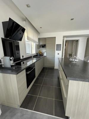 Appartement - 93 m² - 4 pièces