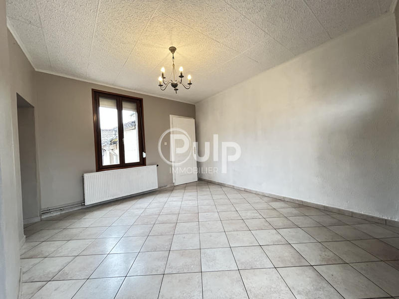 Maison - 75 m² - 5 pièces