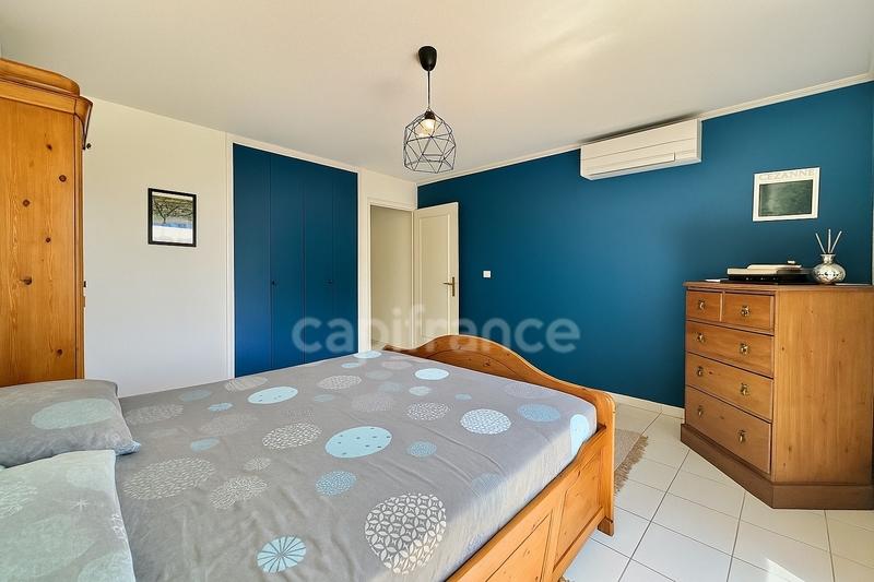 Appartement - 100 m² - 5 pièces