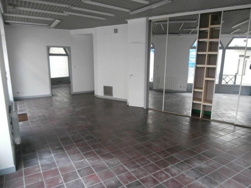 Local d'activité / Entrepôt - 95 m² - 4 pièces