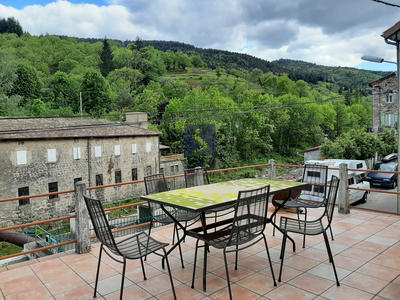 Maison - 213 m² - 8 pièces