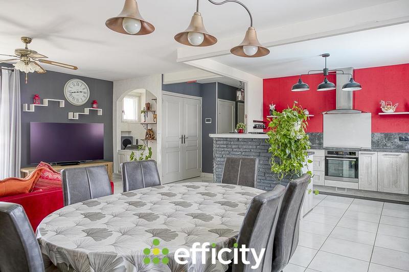 Villa - 235 m² - 9 pièces