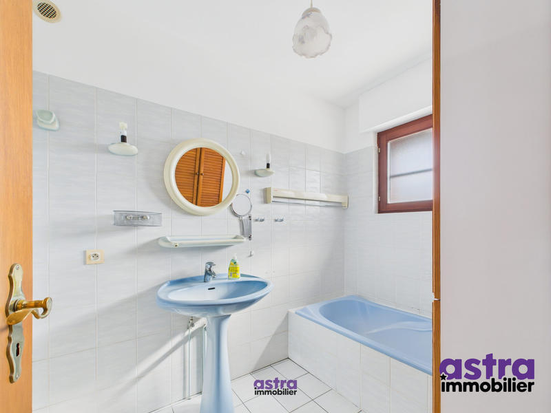 Maison - 152 m² - 6 pièces