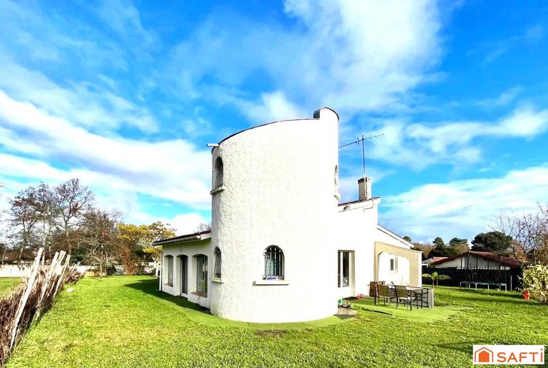 Maison - 140 m² - 5 pièces