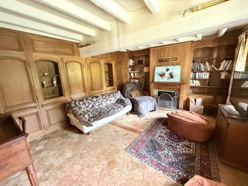 Maison - 350 m² - 9 pièces