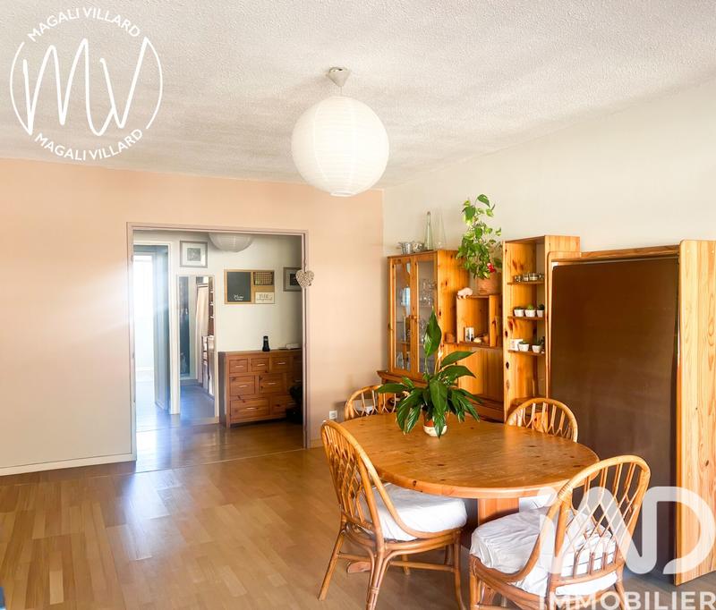 Appartement - 98 m² - 5 pièces