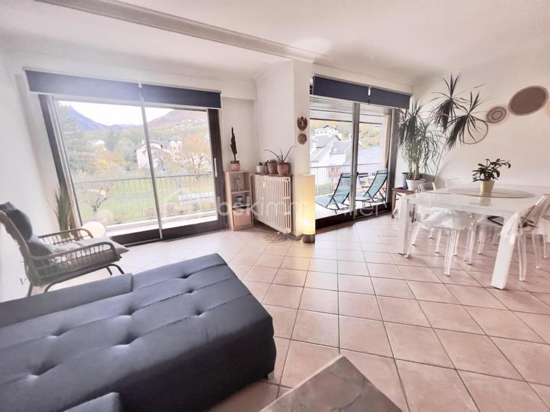 Appartement - 88 m² - 4 pièces