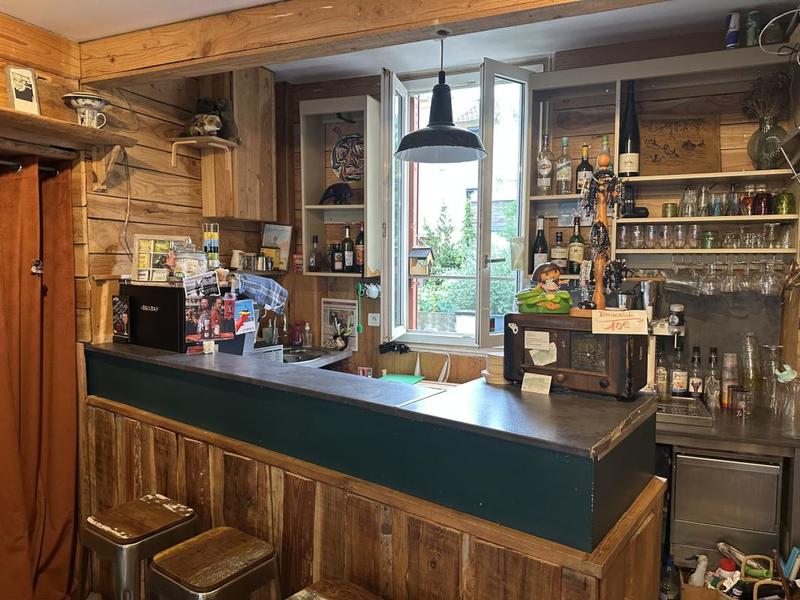 Fonds de commerce - Local commercial - 53 m²