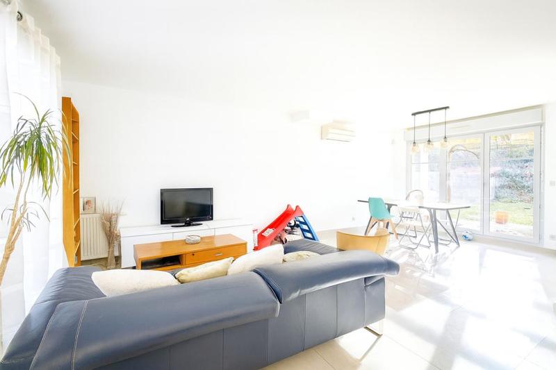 Maison - 95 m² - 5 pièces