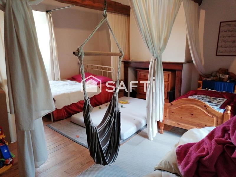 Maison - 300 m² - 9 pièces