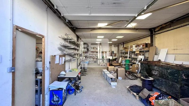 Immeuble - 330 m² - 15 pièces