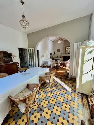 Maison - 181 m² - 8 pièces