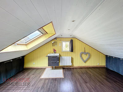 Maison - 230 m² - 7 pièces