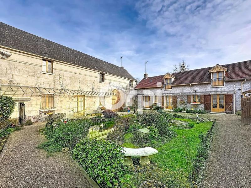 Maison - 268 m² - 11 pièces