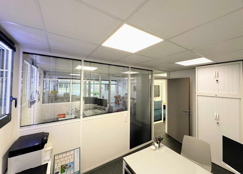 Local commercial - 70 m² - 3 pièces